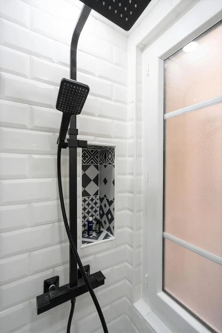 Guestready - Beau Sejour Pres Du Buttes-chaumont * Paris